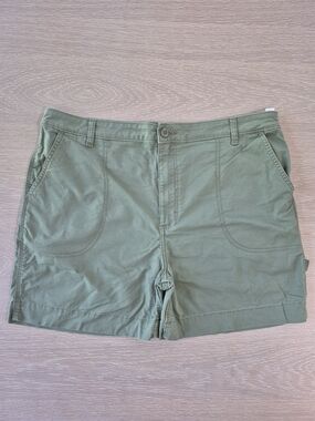 Lee Women’s Olive Green Casual Shorts